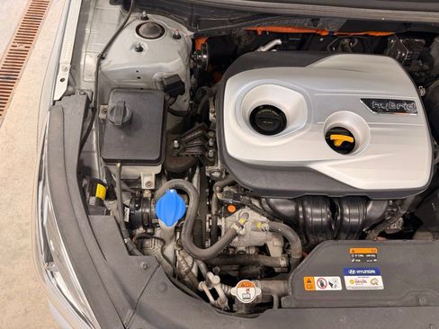 Used 2017 Hyundai Sonata Limited w/ Ultimate Package 02 FWD image 41