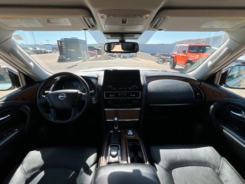 Used 2023 Nissan Armada SL w/ Captain's Chairs Package AWD/4WD image 9