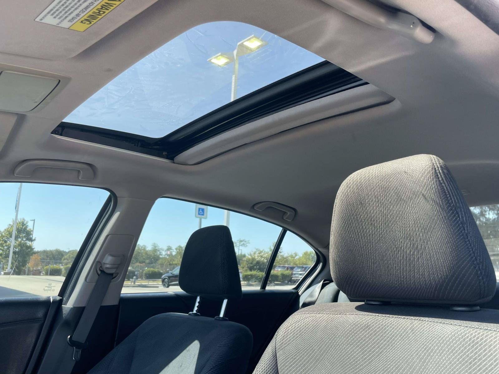 Used 2017 Honda Accord EX image 15