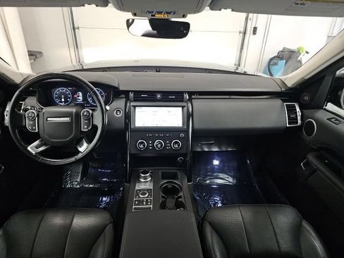 Used 2018 Land Rover Discovery SE AWD/4WD image 32