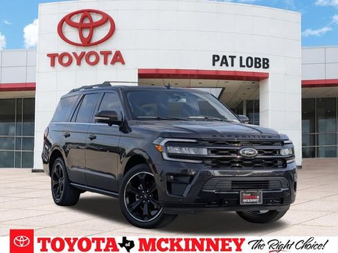 Used 2024 Ford Expedition Limited AWD/4WD image 1