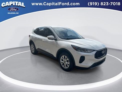 Certified 2023 Ford Escape Active w/ Tech Pack #2 image 2