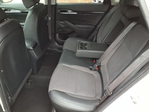 Used 2021 Kia Seltos S FWD image 9