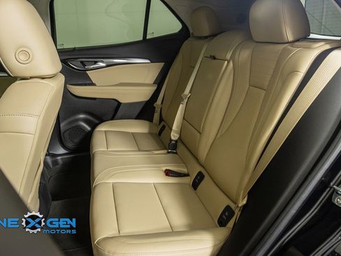 Used 2025 Buick Envision Preferred image 28