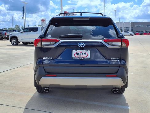 Certified 2024 Toyota RAV4 Limited AWD/4WD image 7
