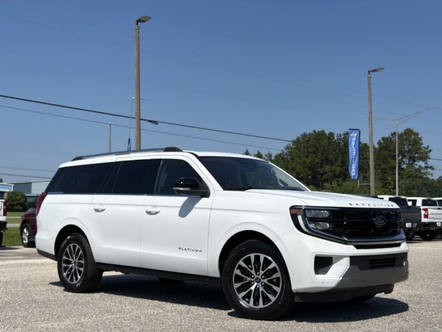 Used 2025 Ford Expedition Max Platinum AWD/4WD image 2