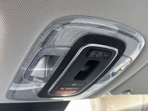 Used 2025 Hyundai Kona Limited image 32