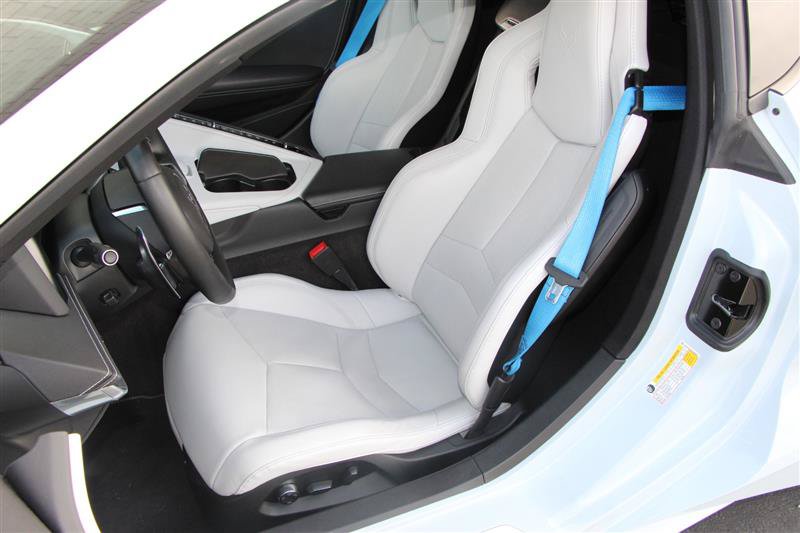 Used 2022 Chevrolet Corvette Stingray Preferred Cpe w/ Z51 Performance Package RWD image 13
