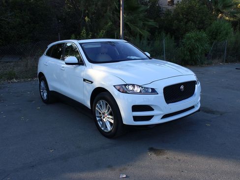 Used 2020 Jaguar F-PACE Prestige AWD/4WD image 1