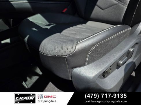Used 2024 Volkswagen Atlas SE AWD/4WD image 24