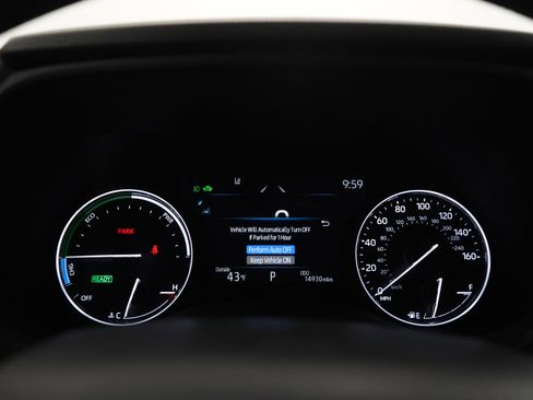 Used 2024 Toyota Sienna Limited AWD/4WD image 28