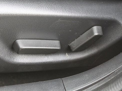 Used 2017 MAZDA MAZDA3 Touring image 24