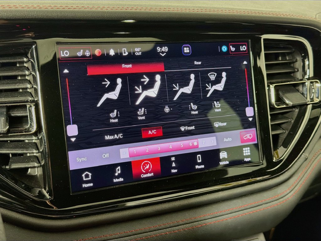 Used 2023 Dodge Durango GT AWD/4WD image 16