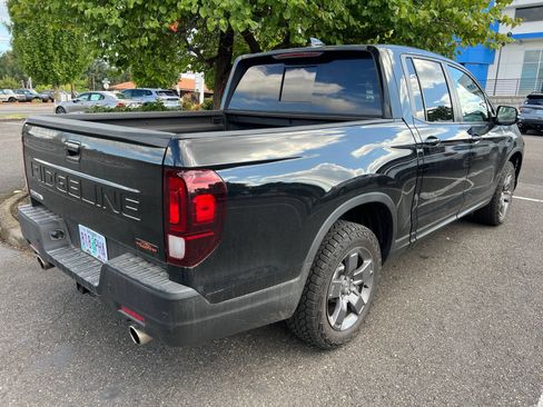 Used 2025 Honda Ridgeline TrailSport image 4