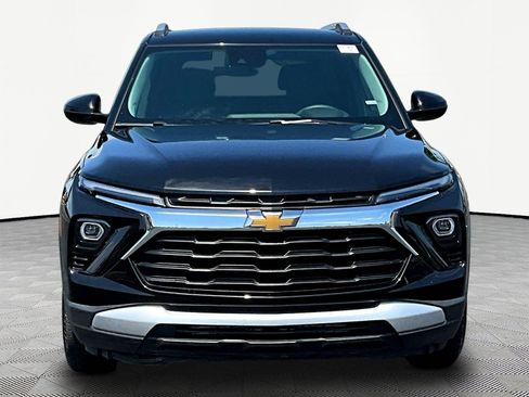 Used 2026 Chevrolet TrailBlazer LT AWD/4WD image 2