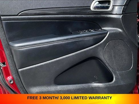 Used 2022 Jeep Grand Cherokee Laredo X AWD/4WD image 19