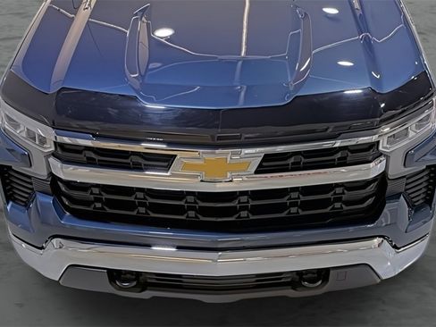 Used 2024 Chevrolet Silverado 1500 LT image 16