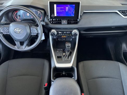 Used 2024 Toyota RAV4 LE AWD/4WD image 15