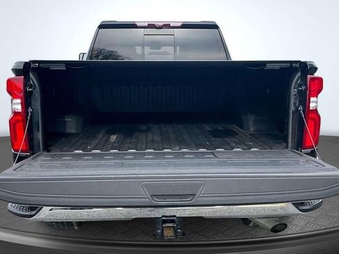 Used 2024 Chevrolet Silverado 2500 LTZ w/ LTZ Premium Package image 7