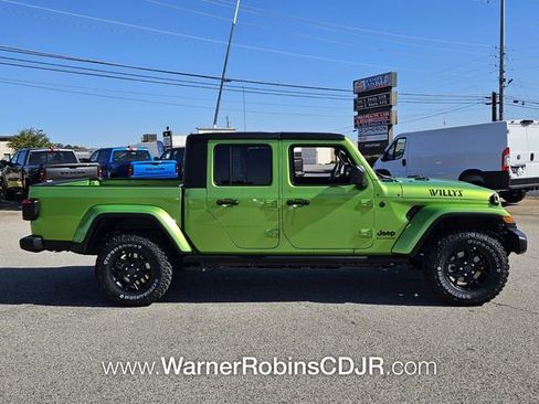 New 2026 Jeep Gladiator Sport image 13