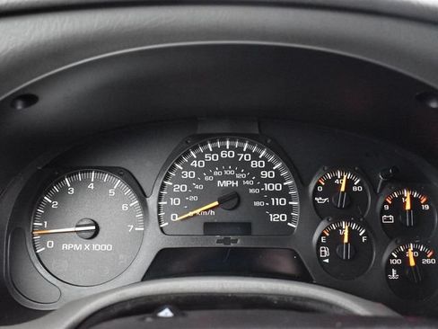 Used 2004 Chevrolet TrailBlazer LS w/ LS Preferred Equipment Group AWD/4WD image 11