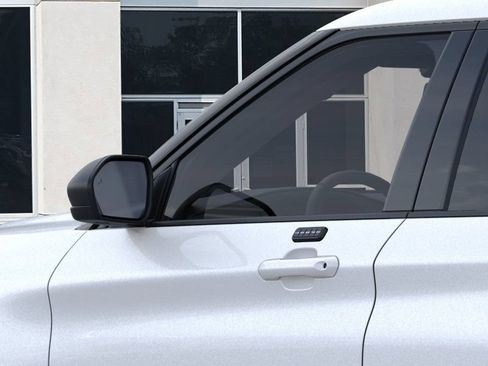 Used 2026 Ford Explorer Active w/ Active Comfort Package AWD/4WD image 20