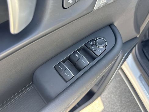 Used 2025 Buick Enclave Avenir w/ Super Cruise Package AWD/4WD image 23