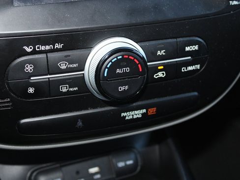 Used 2019 Kia Soul w/ Convenience Package image 21