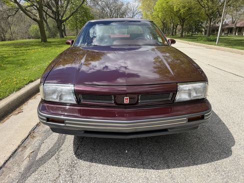 Used 1992 Oldsmobile 88 Royale LS FWD image 8