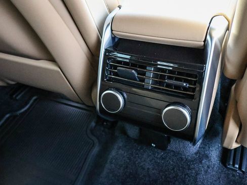 New 2026 Land Rover Range Rover SE image 22