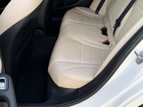Used 2020 Mercedes-Benz C 300 Sedan image 21