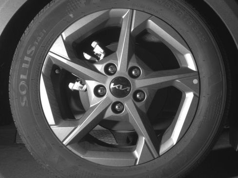 Used 2025 Kia K4 LXS image 15