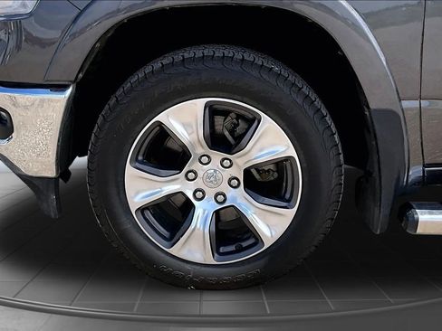 Used 2019 RAM 1500 Laramie AWD/4WD image 33
