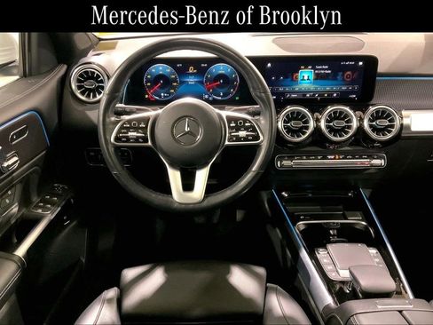 Certified 2022 Mercedes-Benz GLB 250 4MATIC image 5