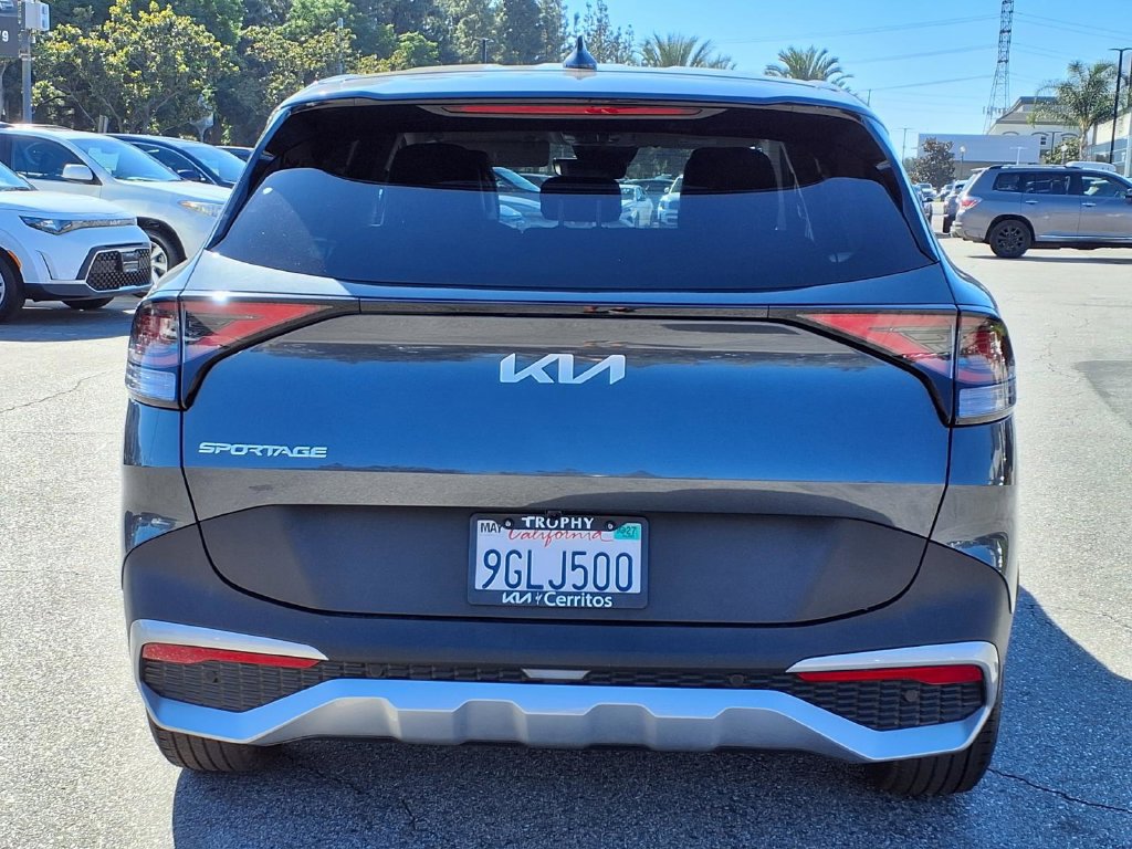Certified 2023 Kia Sportage EX FWD image 4