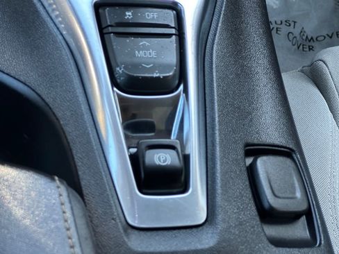 Used 2020 Chevrolet Camaro LT image 17