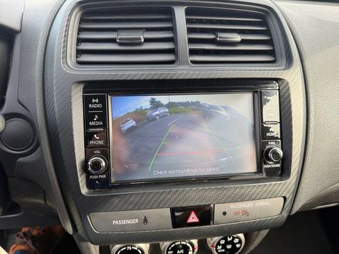 Used 2020 Mitsubishi Outlander Sport ES AWD/4WD image 18