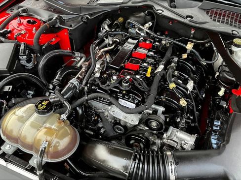 Used 2019 Ford Mustang Premium image 29