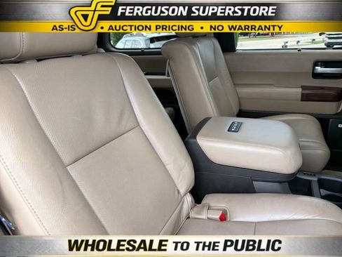 Used 2011 Toyota Sequoia Platinum AWD/4WD image 27