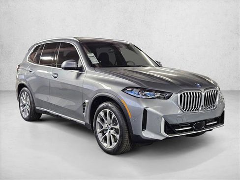 New 2026 BMW X5 xDrive50e w/ Parking Assistance Package image 6