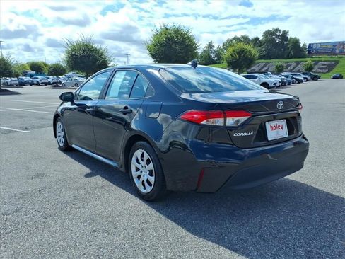 Used 2024 Toyota Corolla LE FWD image 7