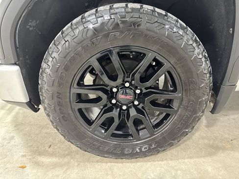 Used 2021 GMC Sierra 1500 Elevation w/ X31 Off-Road Package AWD/4WD image 32