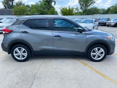 Used 2019 Nissan Kicks S w/ Exterior Package FWD image 6