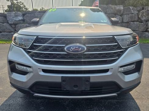 Used 2020 Ford Explorer XLT w/ Equipment Group 202A AWD/4WD image 33