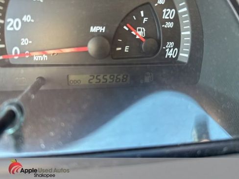 Used 2002 Toyota Camry XLE FWD image 10