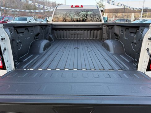 New 2026 GMC Sierra 3500 SLE AWD/4WD image 16