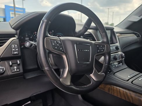 Used 2020 GMC Yukon Denali w/ Denali Ultimate Package AWD/4WD image 9