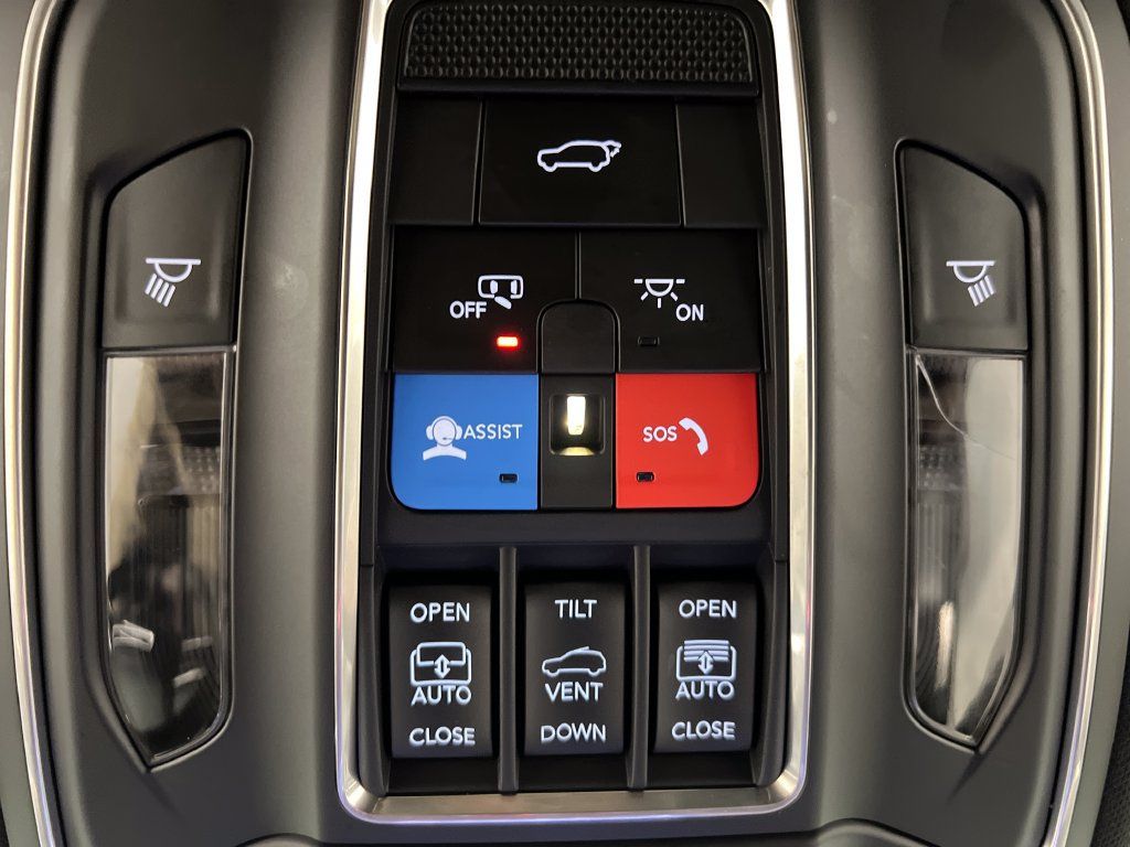 Used 2025 Jeep Grand Cherokee Summit w/ Obsidian Package AWD/4WD image 73