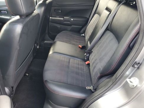 Used 2022 Mitsubishi Outlander Sport SE image 11