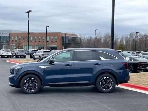 New 2025 Kia Sorento S w/ Panoramic Sunroof Package FWD image 9